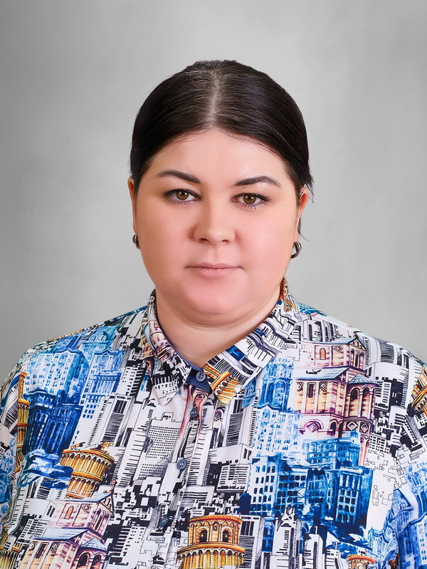 Дурнева Александра Владимировна.